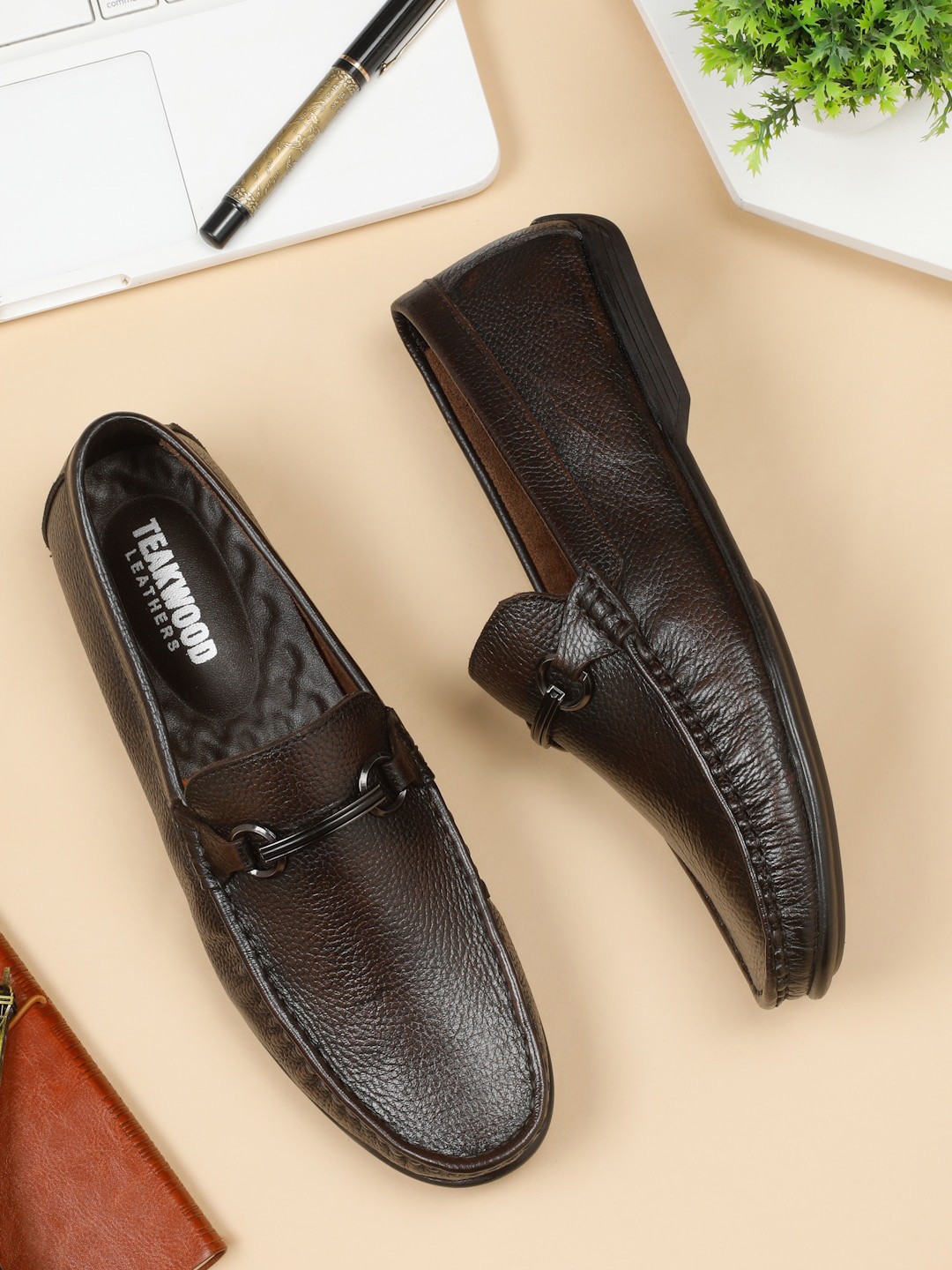 

Teakwood Leathers Men Textured Round Toe Leather Loafers, Brown