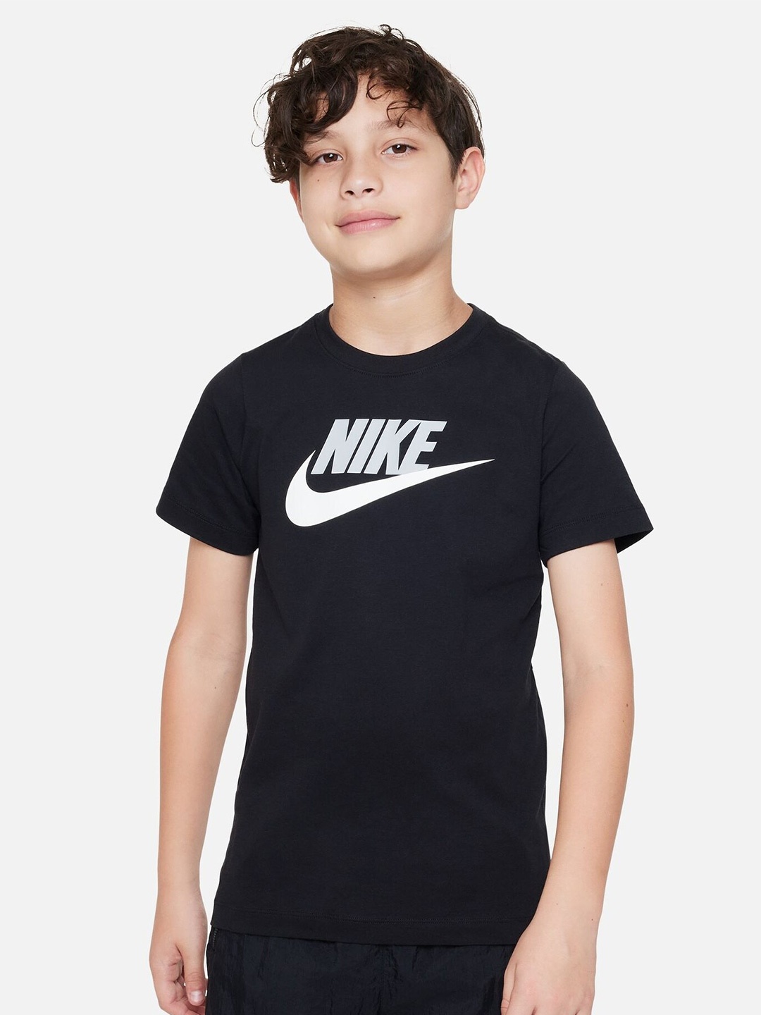 

Nike Sportswear Older Kids' (Boys') T-Shirt, Black