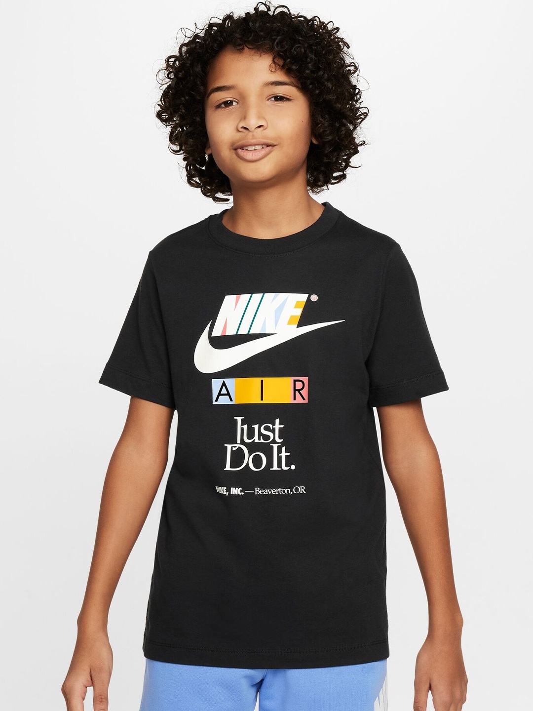 

Nike Boys Typography Printed TShirt, Black