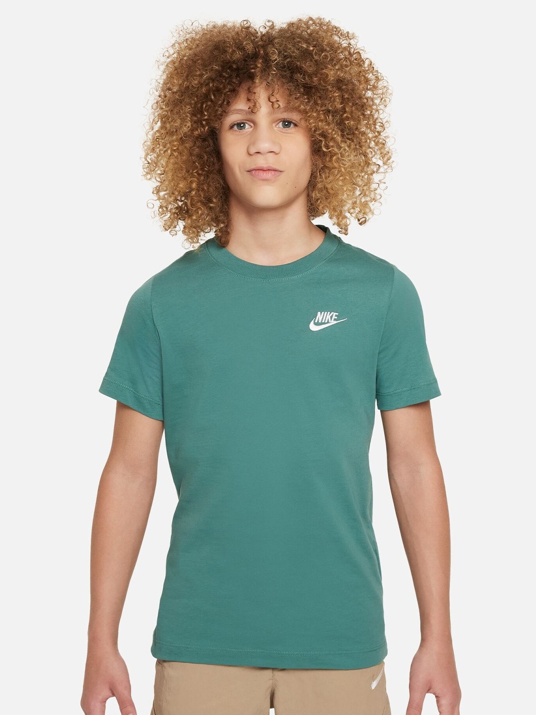 

Nike Sportswear Older Kids' T-Shirt, Green