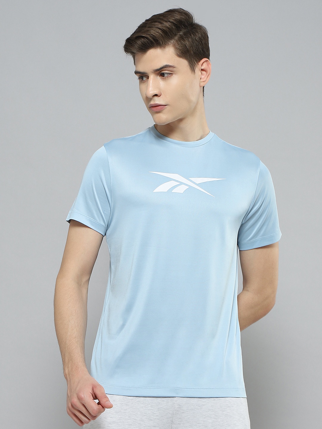 

Reebok Round Neck Brand Carrier Performance T-shirt, Blue