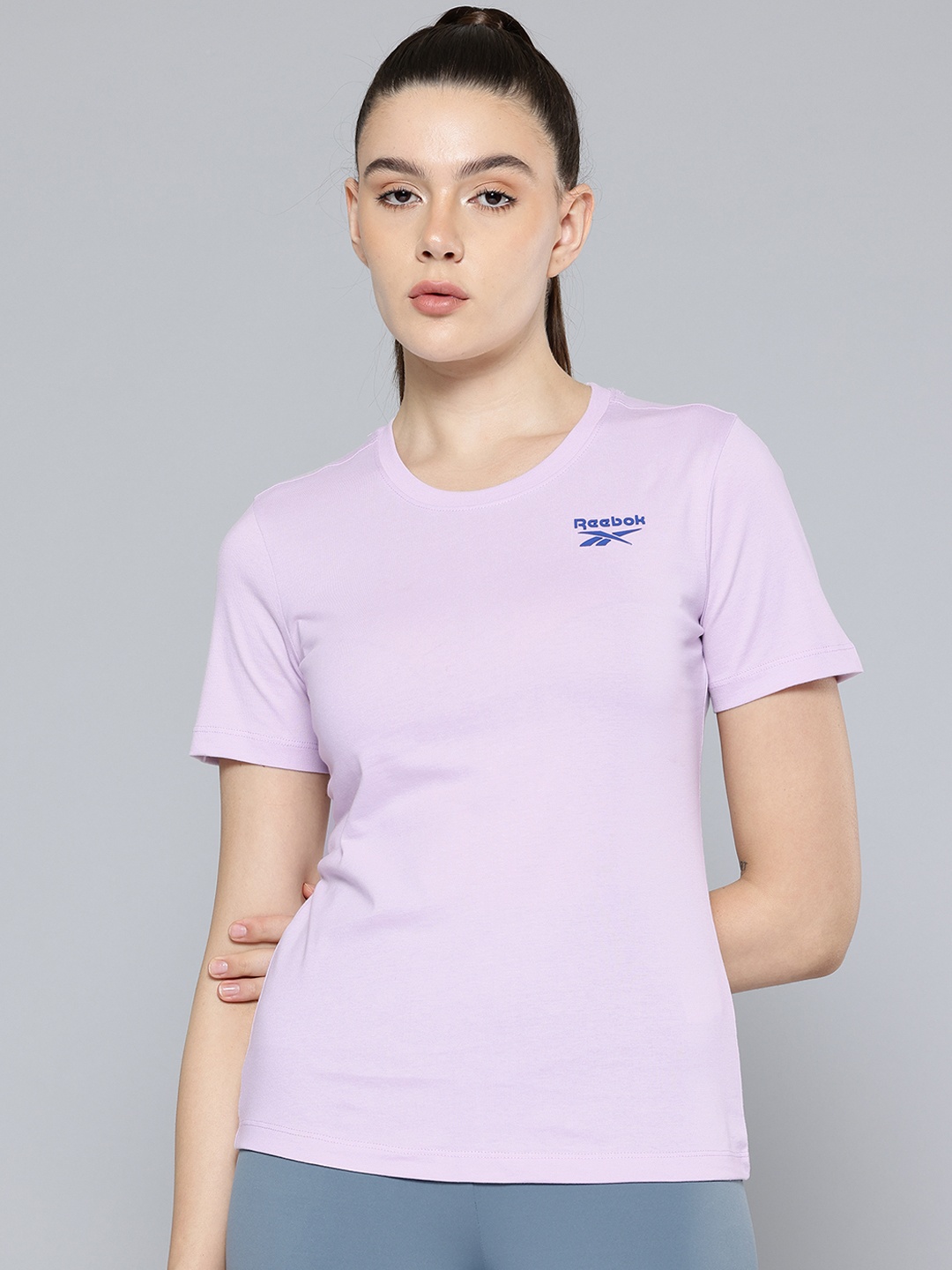 

Reebok Women Pure Cotton Everyday Training T-shirt, Lavender