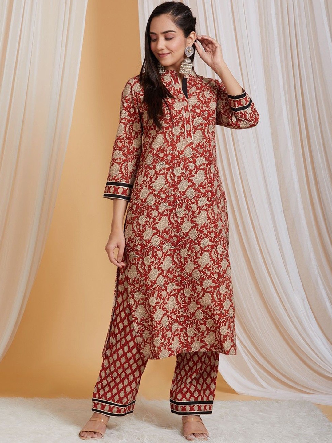 

KALINI Floral Printed Regular Straight Kurta With Palazzos, Maroon