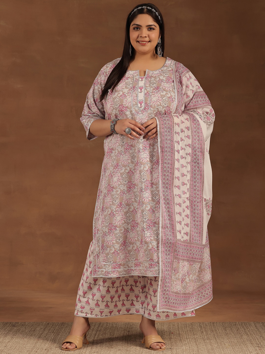 

EXTRA LOVE BY LIBAS Plus Size Floral Gotta Patti Pure Cotton Kurta with Palazzos & Dupatta, Pink