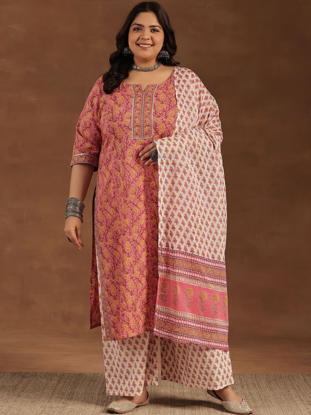 

EXTRA LOVE BY LIBAS Plus Size Floral Gotta Patti Pure Cotton Kurta with Palazzos & Dupatta, Pink