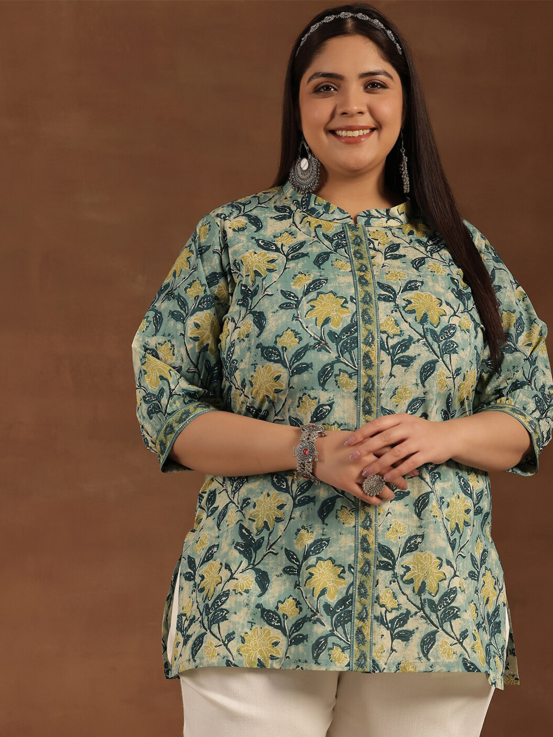 

EXTRA LOVE BY LIBAS Plus Size Women Floral Printed Pure Cotton Kurti, Green