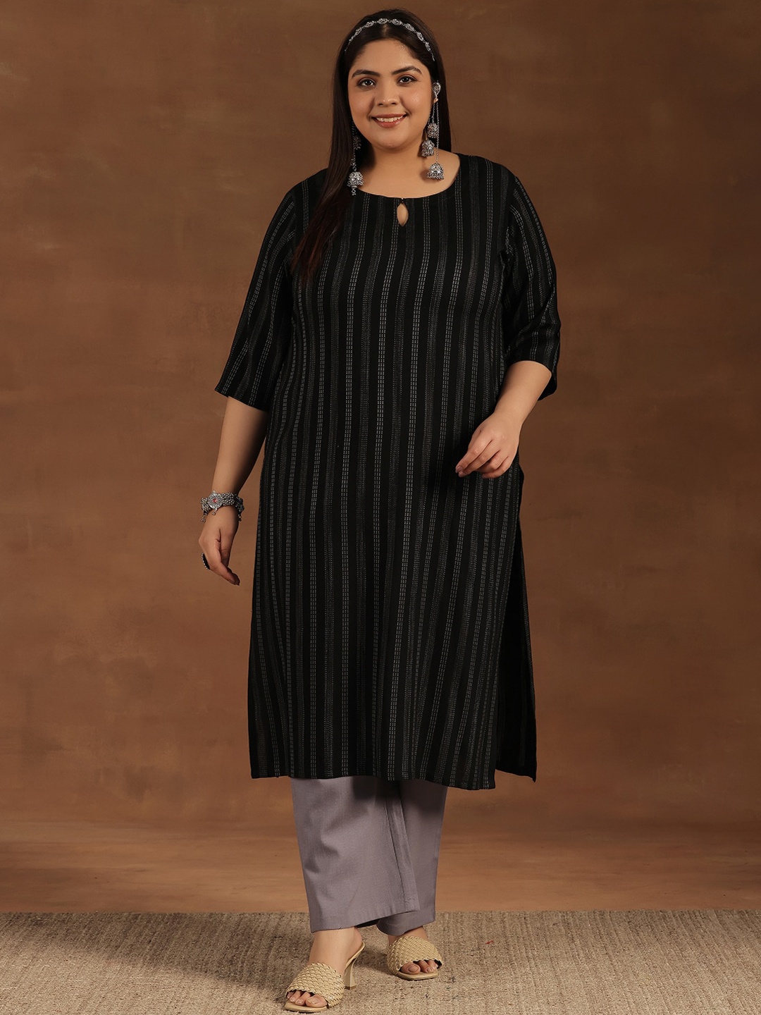 

EXTRA LOVE BY LIBAS Plus Size Striped Keyhole Neck Thread Work Straight Kurta, Black