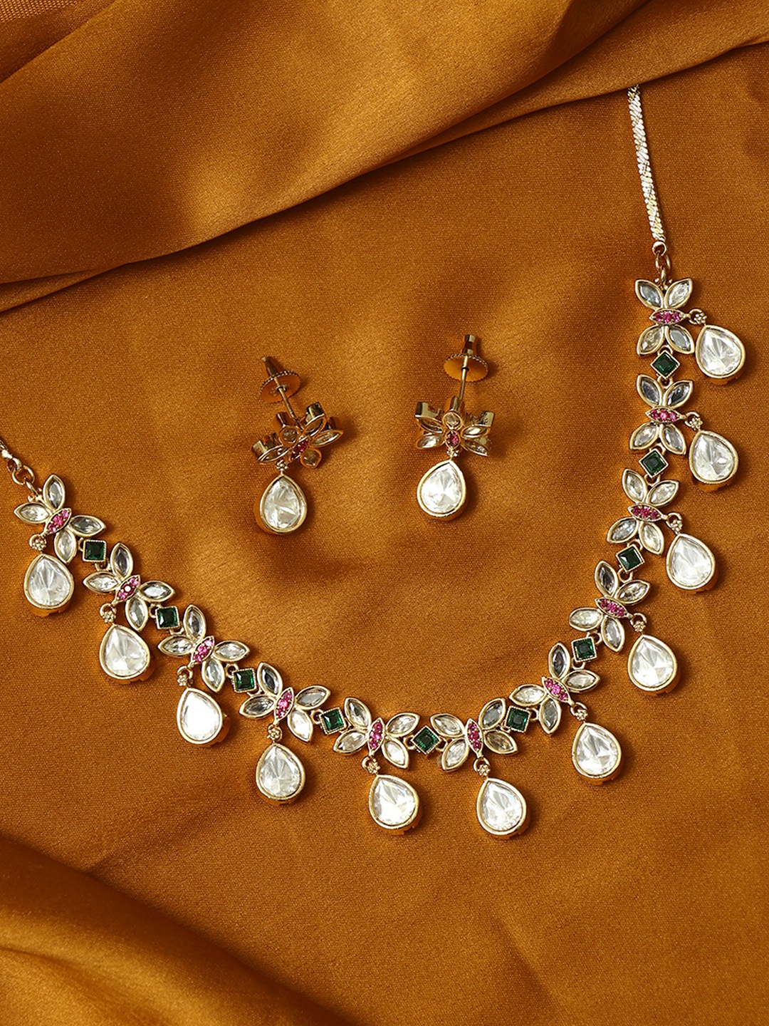 

Adwitiya Collection Gold-Plated Kundan-Studded Jewellery Set