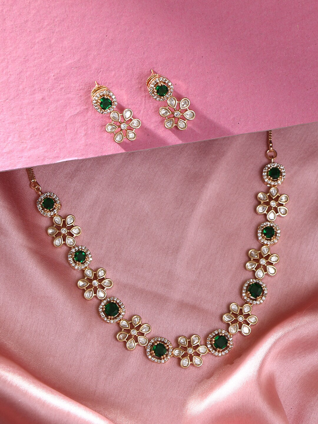 

Adwitiya Collection Gold-Plated Kundan-Studded Brass Jewellery Set