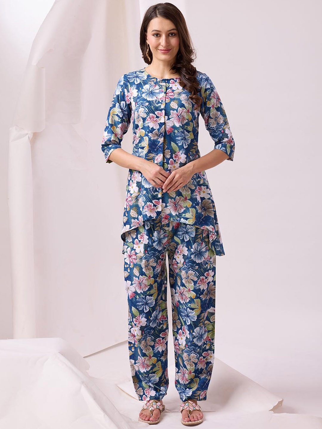 

KALINI Floral Printed Round Neck Top & Trousers, Blue