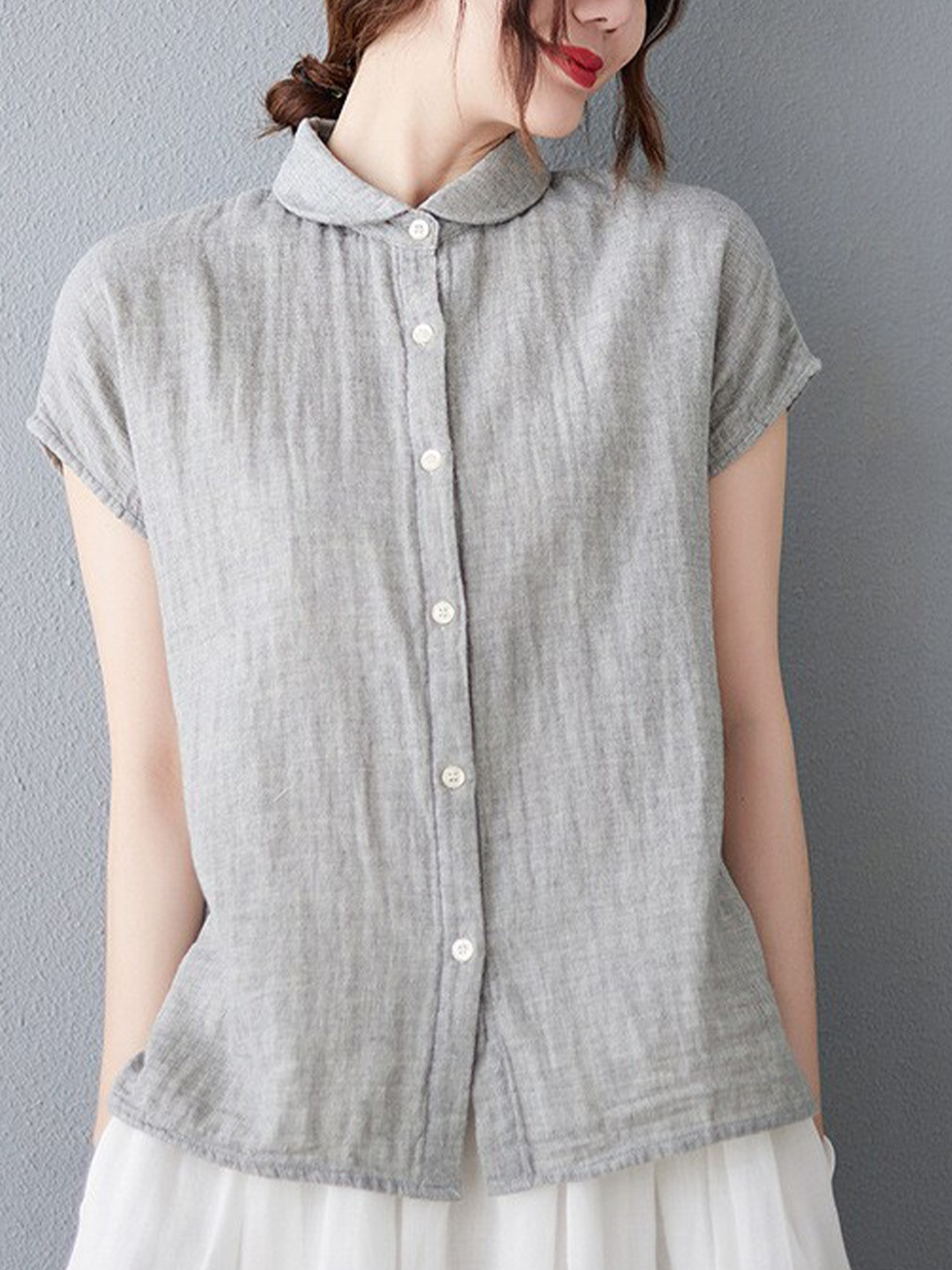 

StyleCast Grey Club Collar Short Sleeves Cotton Casual Shirt
