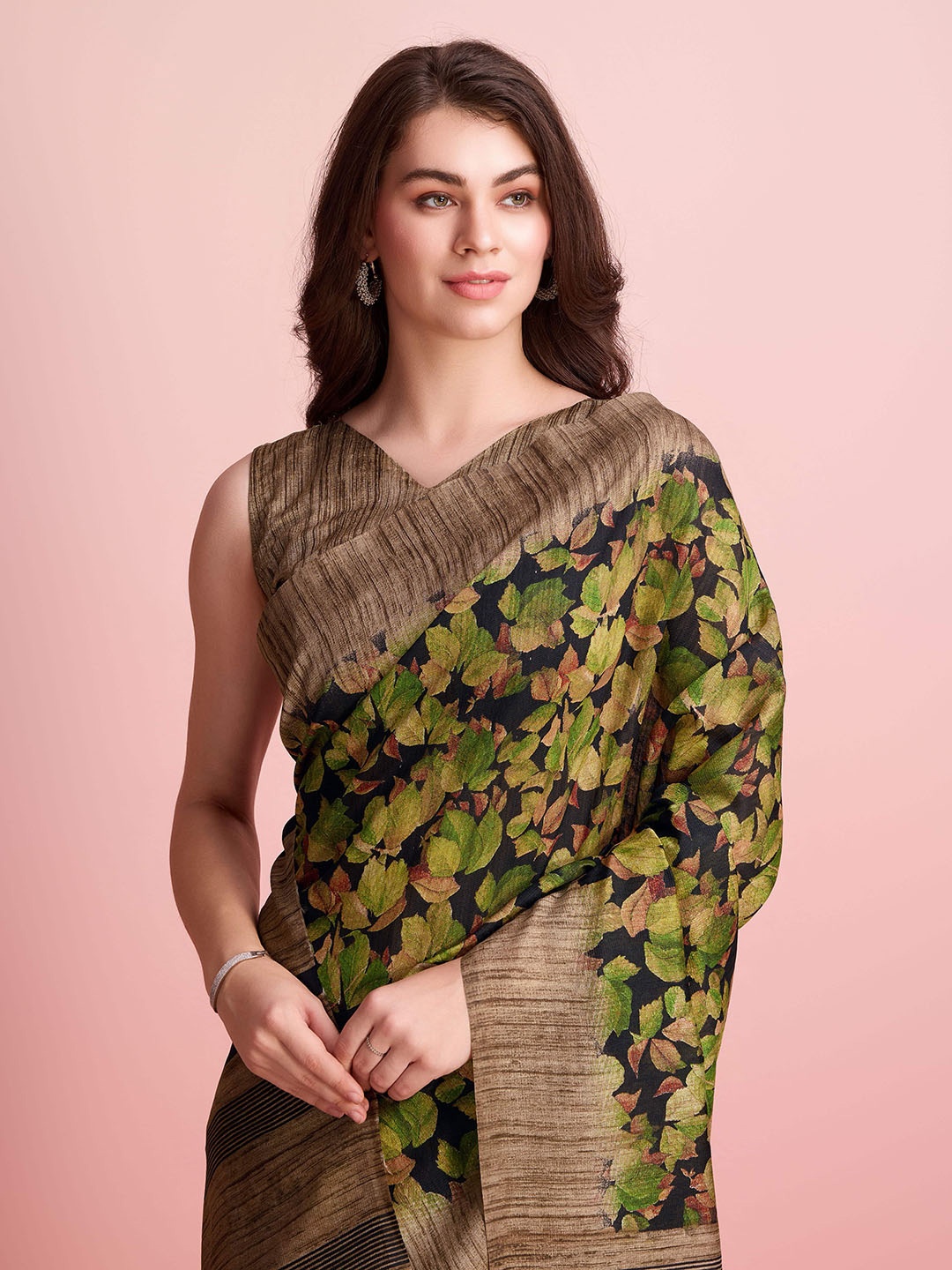 

RACHNA Floral Jute Silk Bhagalpuri Saree, Green