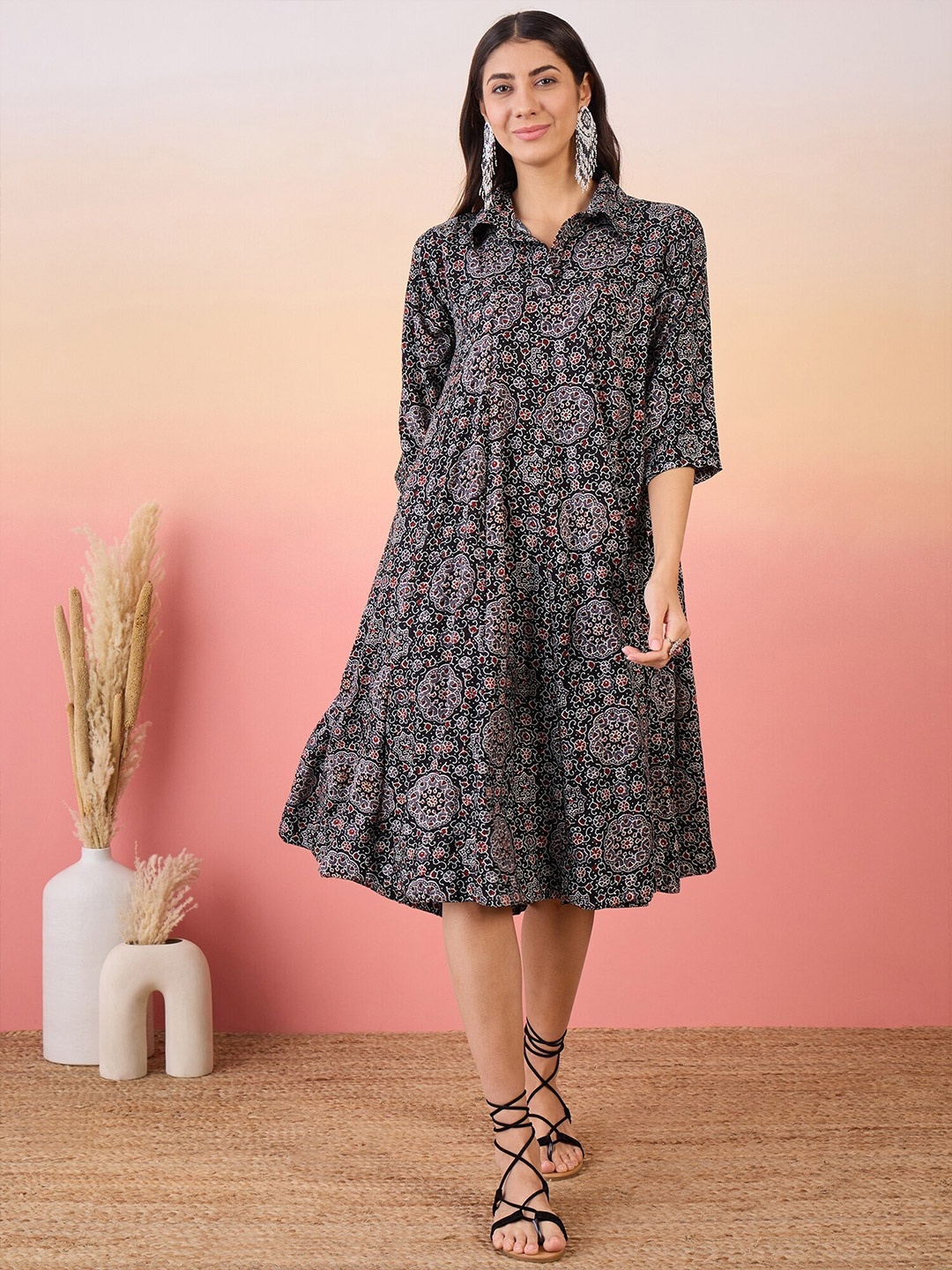 

InWeave Floral Print Three-Quarter Sleeves Shirt Dress, Black