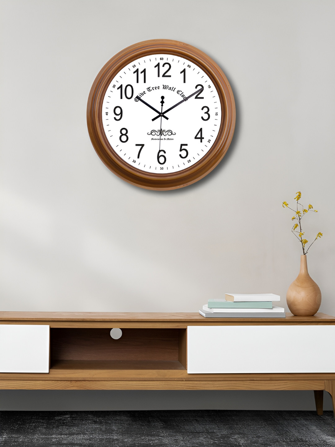 

OLIVE TREE Gold-Toned & White Contemporary Analogue Round Wall Clock