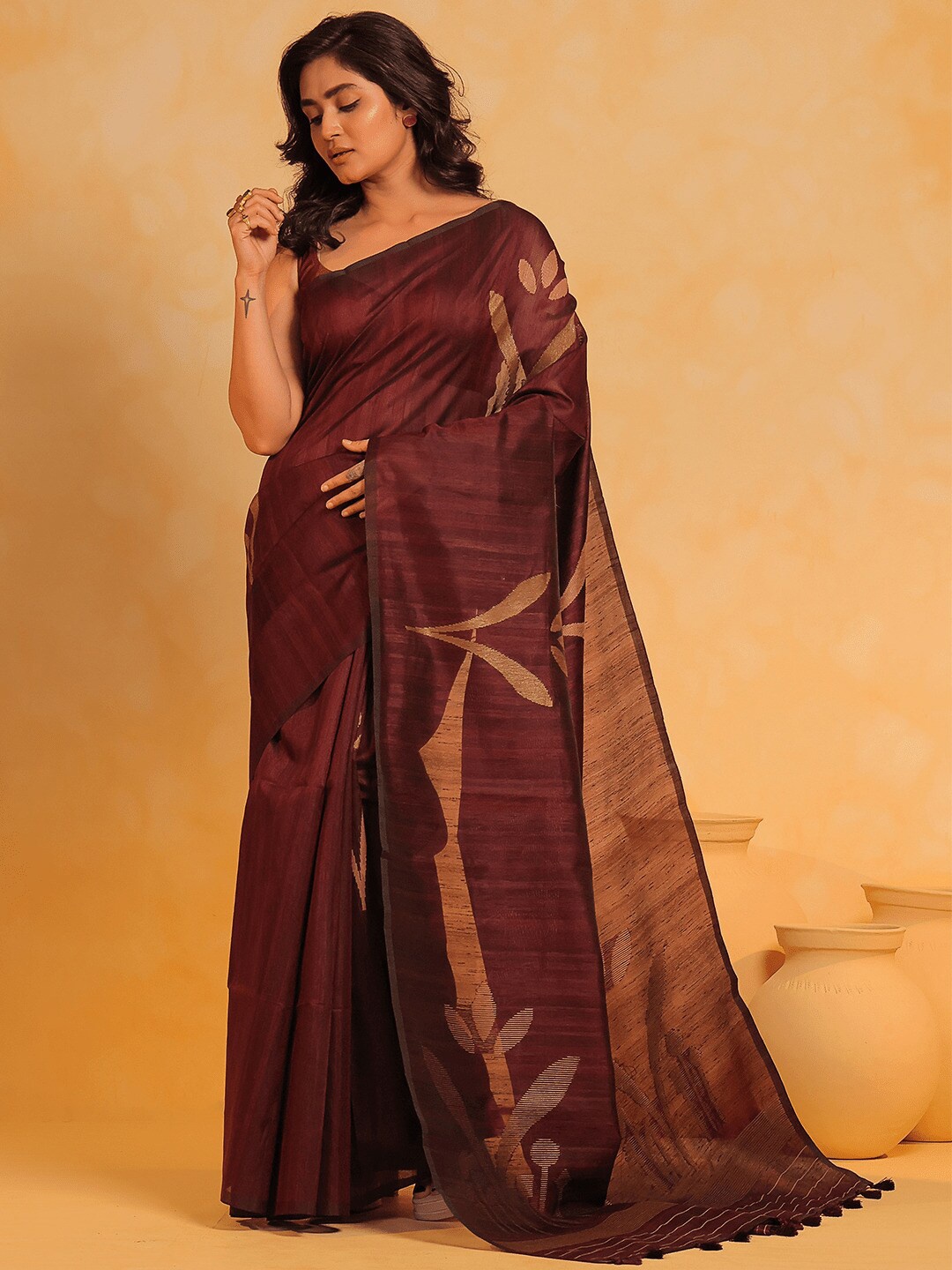 

KAVVYA Woven Design Pure Linen Banarasi Saree, Burgundy