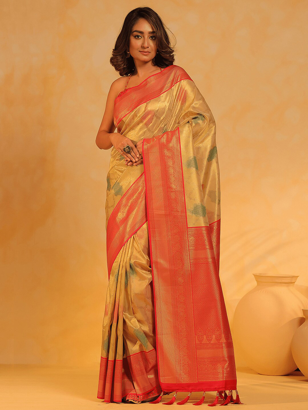 

KAVVYA Woven Design Silk Blend Banarasi Saree, Gold