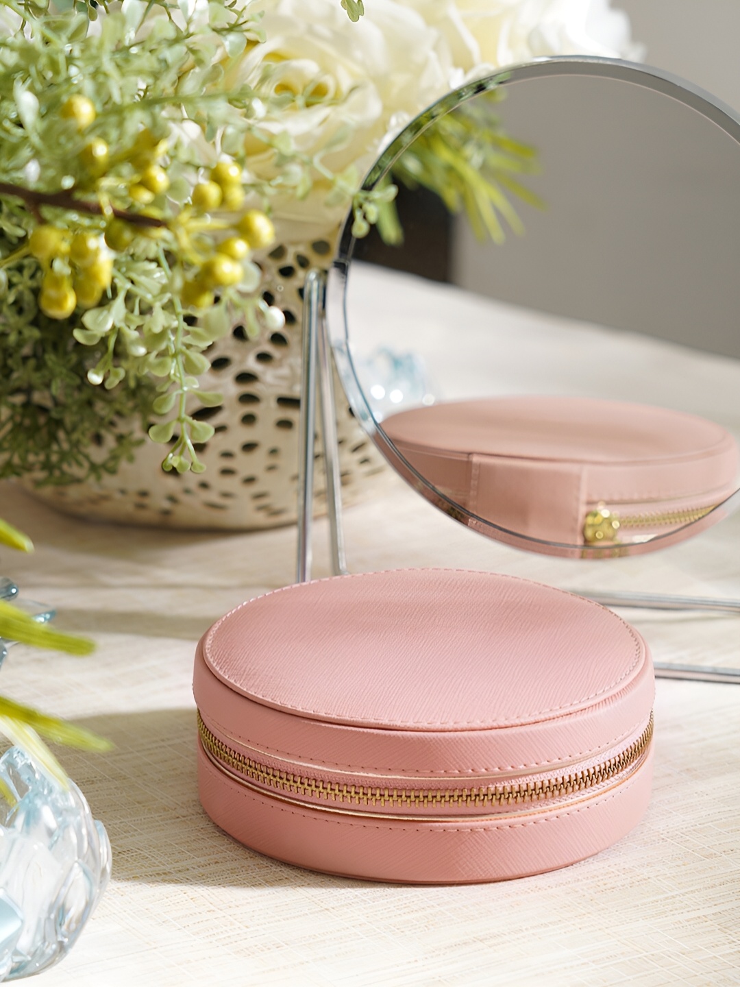 

Pure Home and Living Pink Round Shaped Jewellery Box