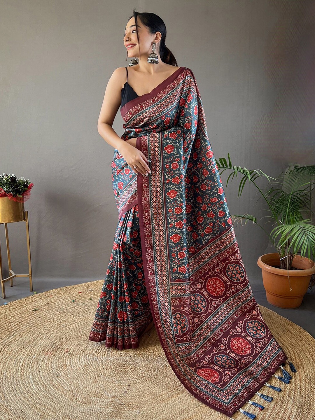 

SGF11 Kanjivaram Pure Soft Art Silk Saree, Blue