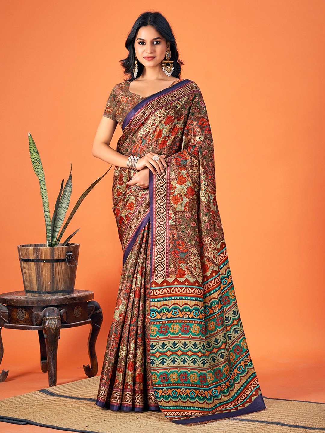 

Mitera Ethnic Motifs Pashmina Saree, Brown