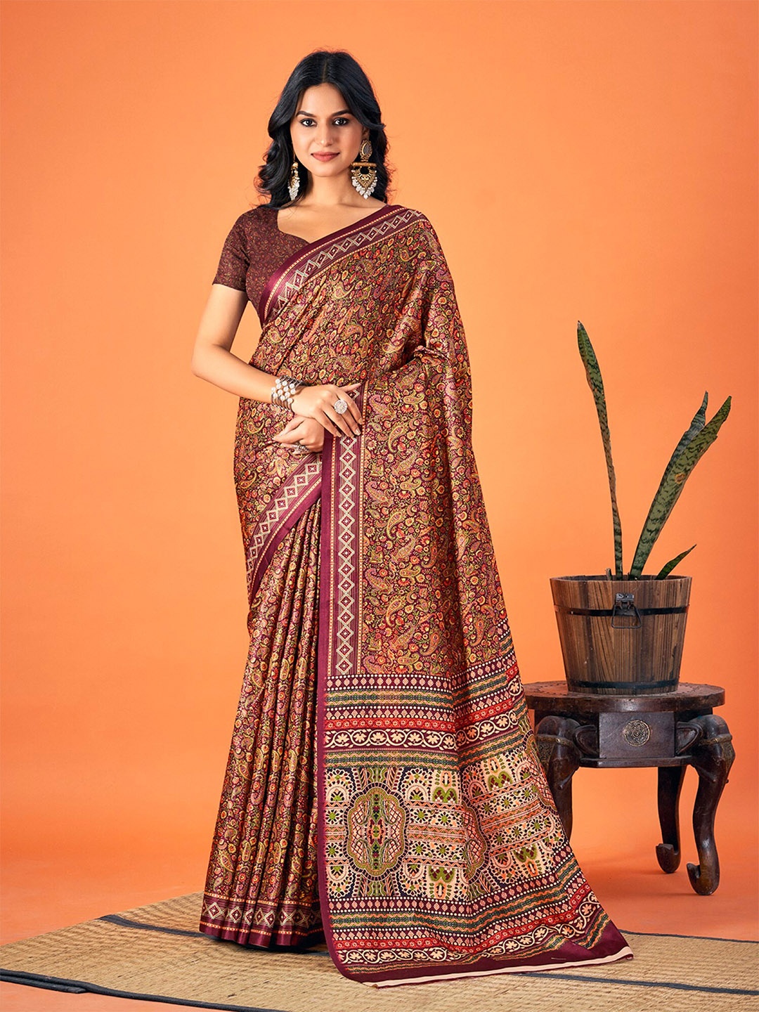 

Mitera Floral Pashmina Saree, Maroon