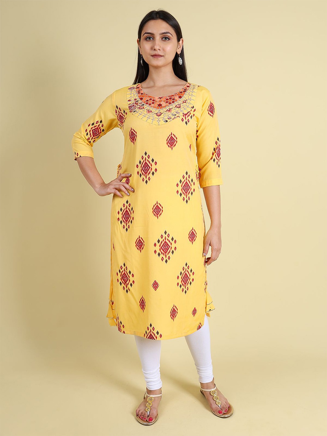 

GRANTH FASHION Floral Printed Round Neck Mukaish Straight Kurta, Yellow