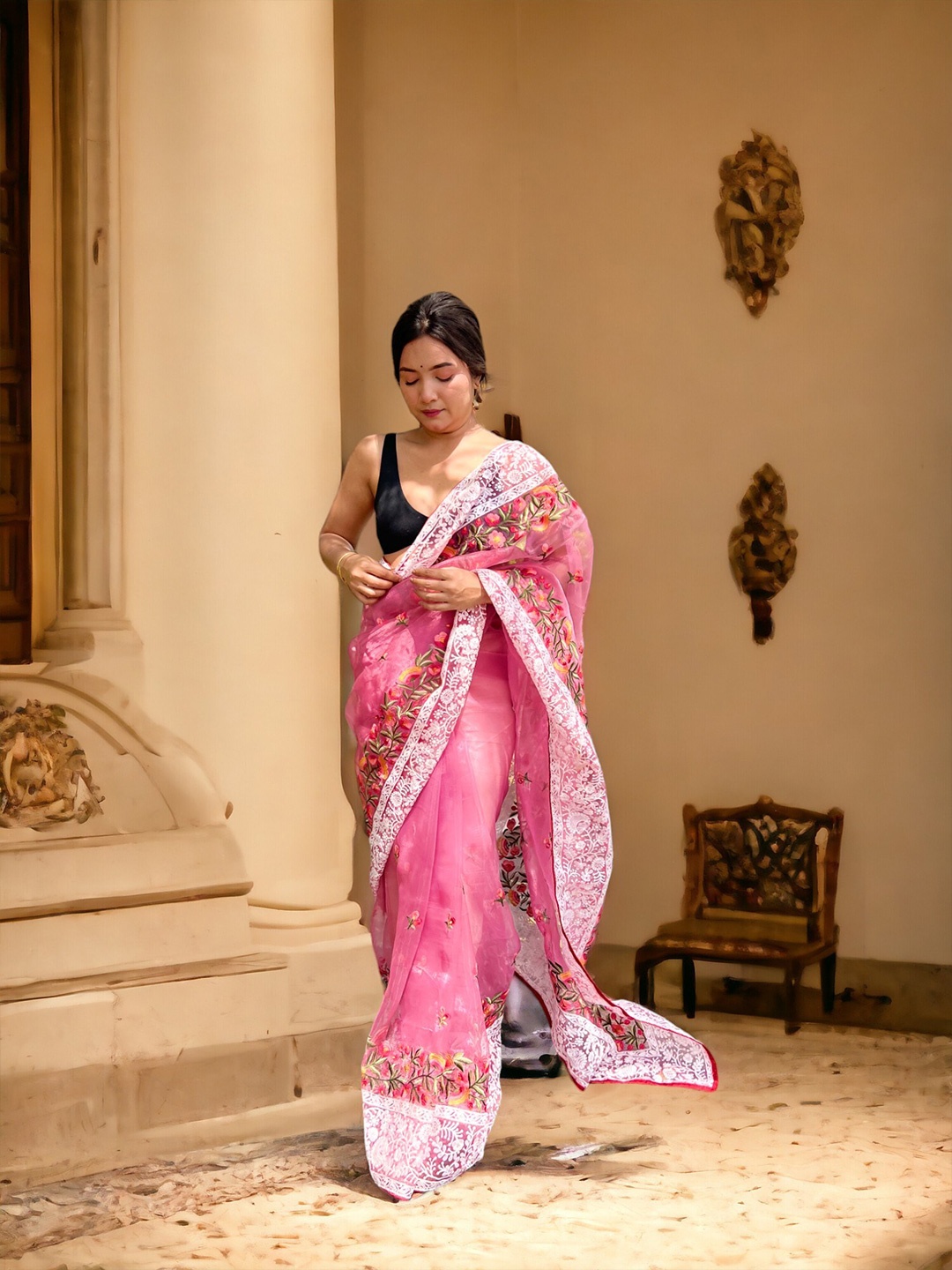

Vastrasky Global Ethnic Motifs Embroidered Organza Saree, Pink