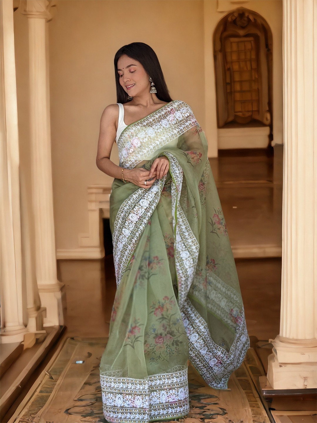 

Vastrasky Global Floral Embroidered Organza Saree, Sea green
