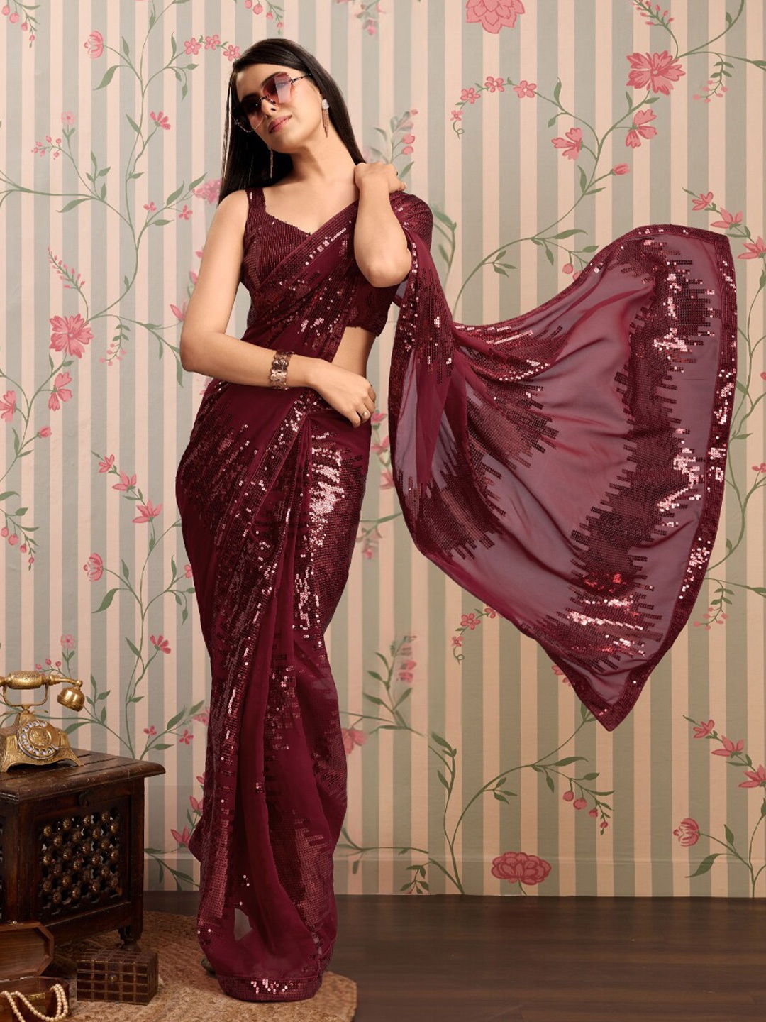 

Ode by House of Pataudi Embellished Sequinned Ready to wear Sarees, Maroon