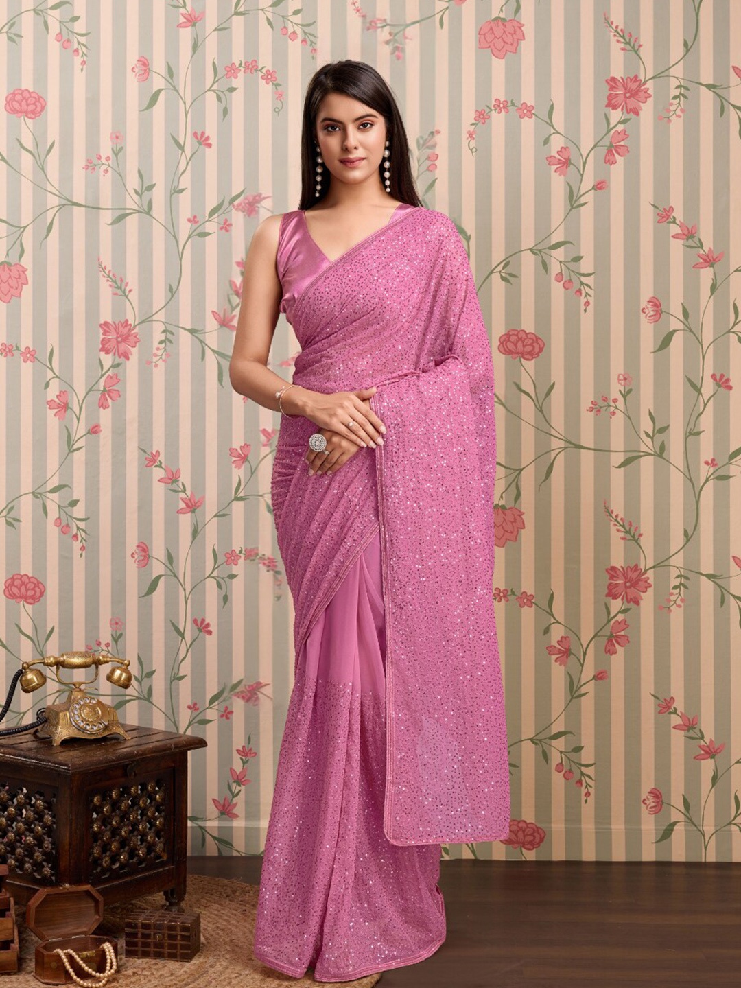 

Ode by House of Pataudi Embellished Sequinned Ready to Wear Saree, Pink