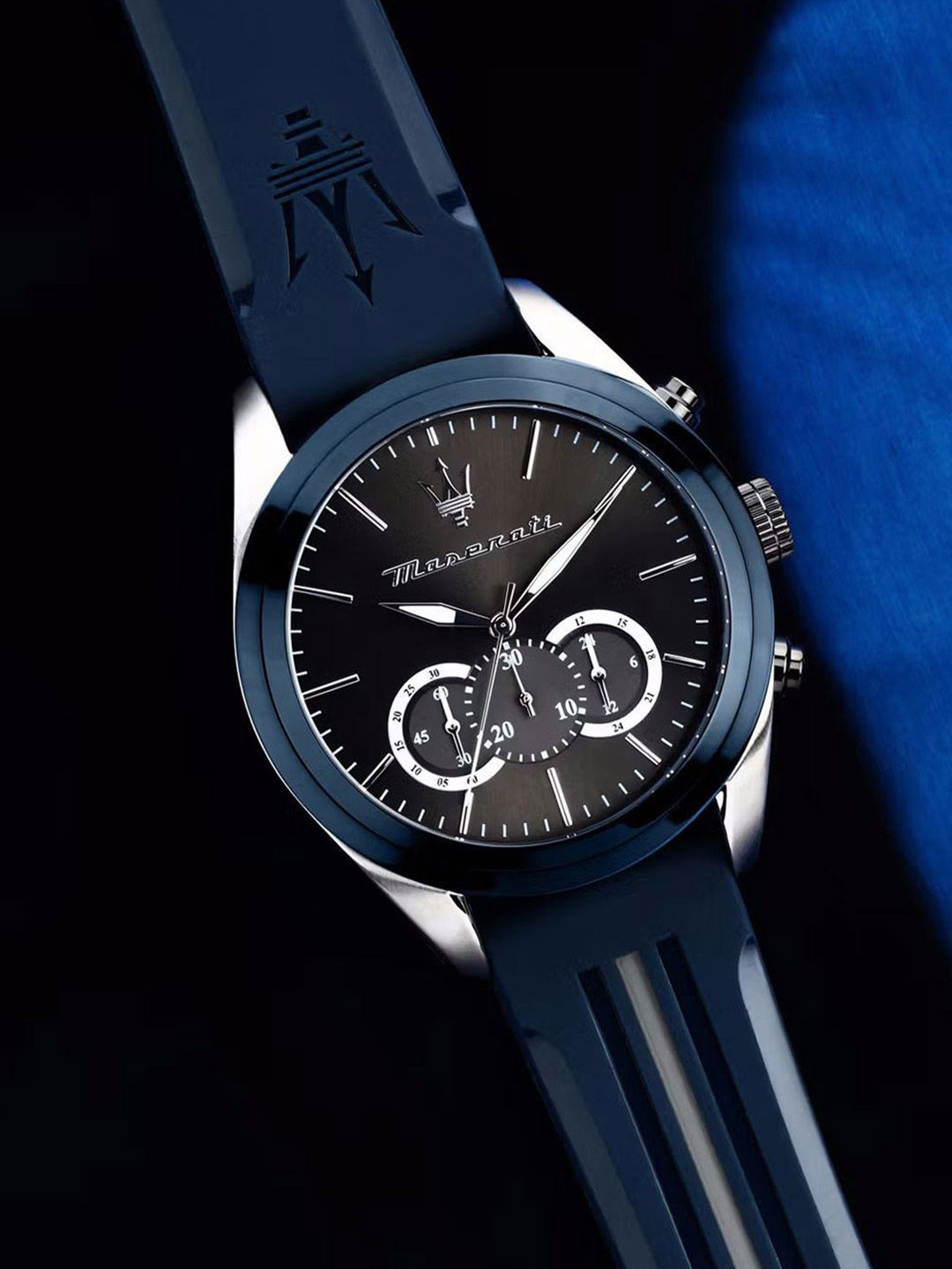 

Maserati Men Dial & Bracelet Style Straps Digital Watch R8871612046, Blue