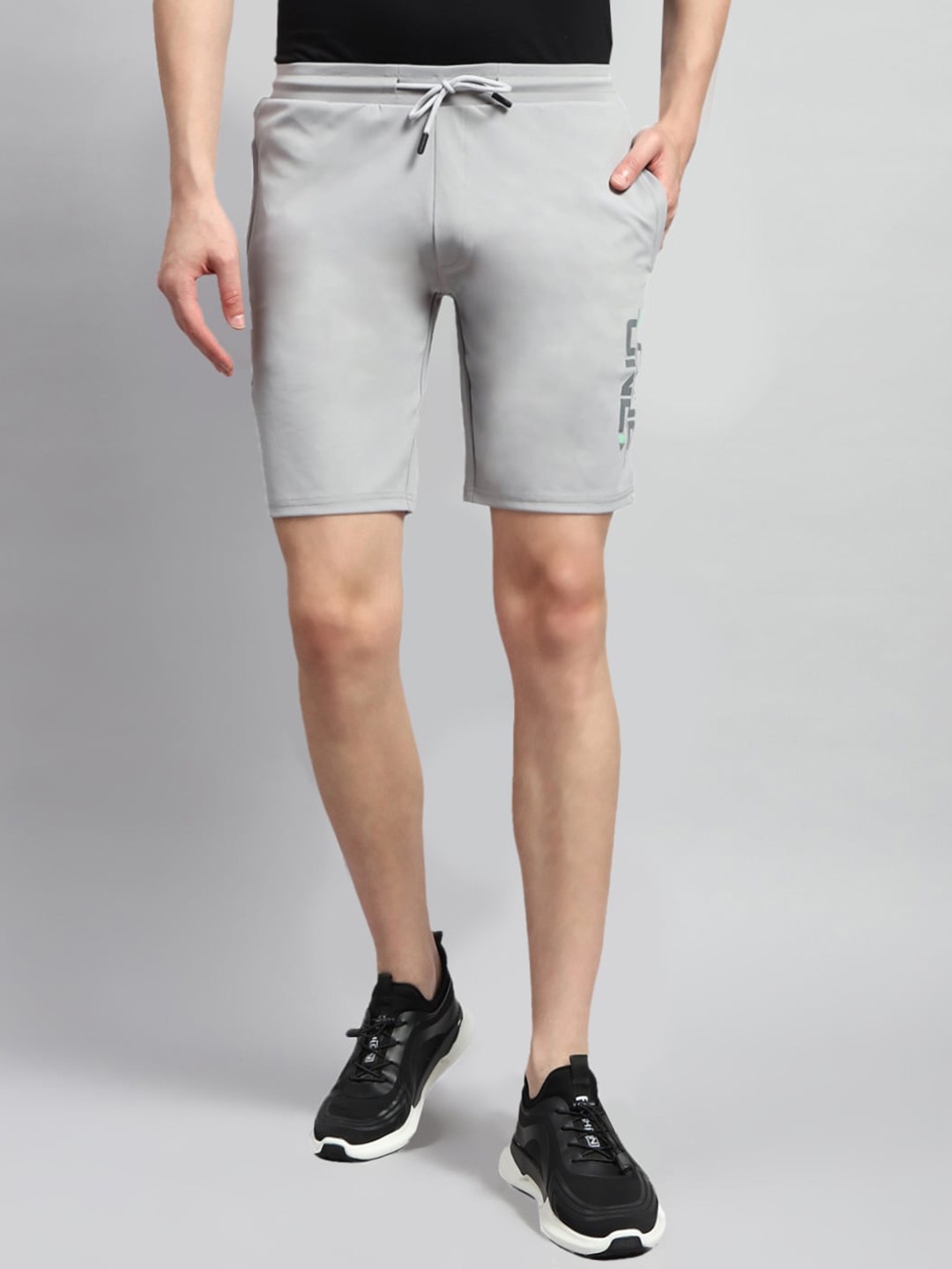

Monte Carlo Men Solid Mid-Rise Cotton Regular Shorts, Grey