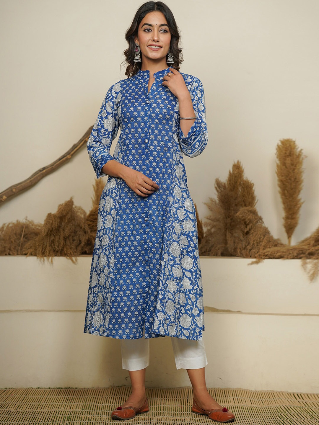 

JAIPURIBANNO Mandarin Collar Ethnic Motifs Printed A Line Kurta, Blue