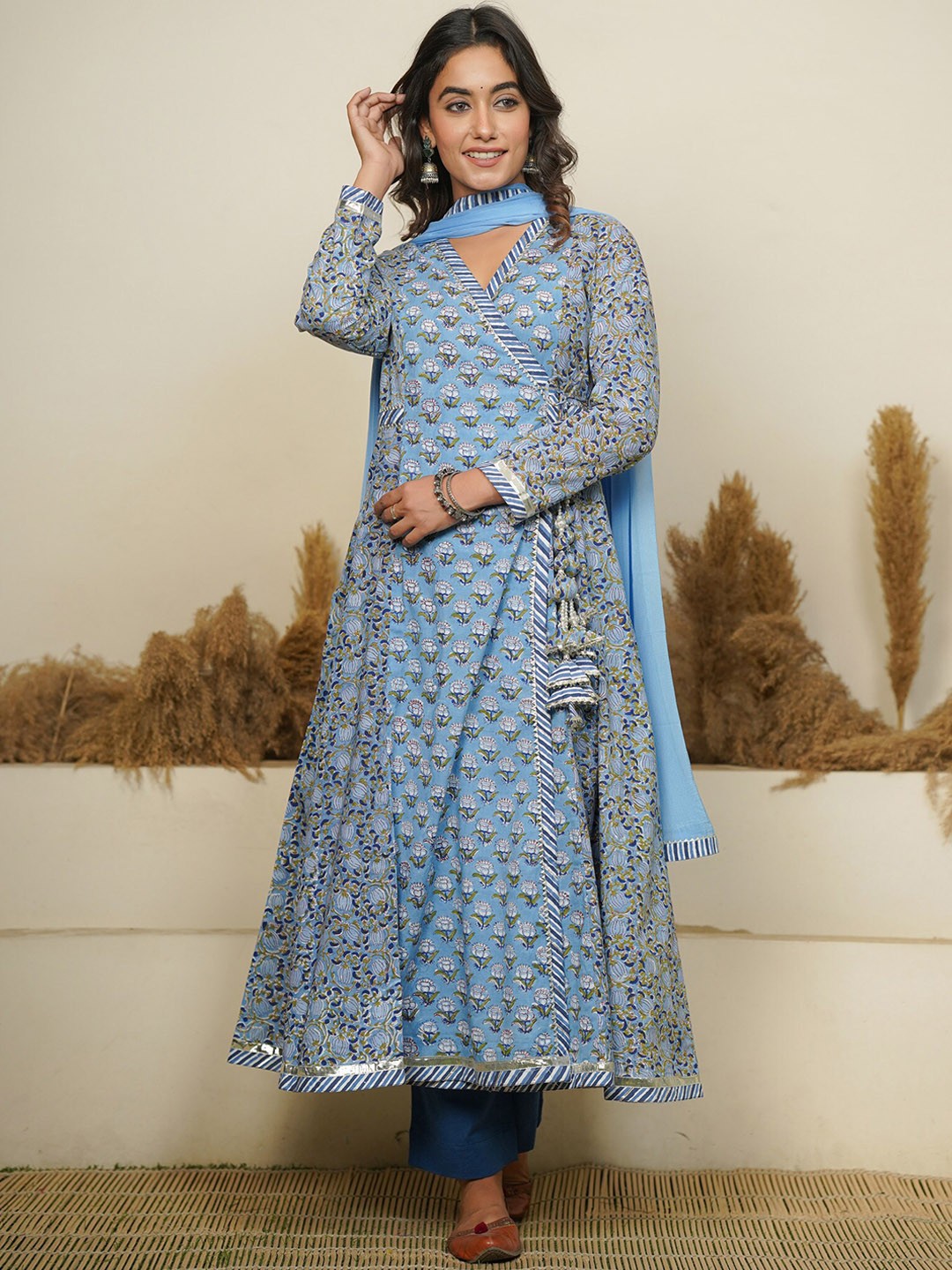 

JAIPURIBANNO Ethnic Motifs Printed Pure Cotton A Line Kurta & Trousers With Dupatta, Blue