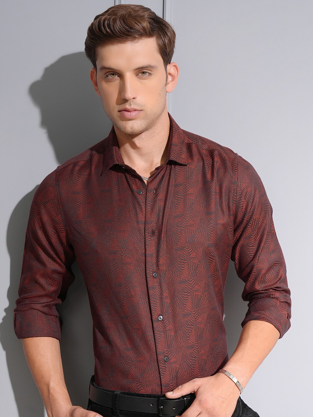 

Locomotive Luxe Jacquard Textured Occasion Shirt, Maroon