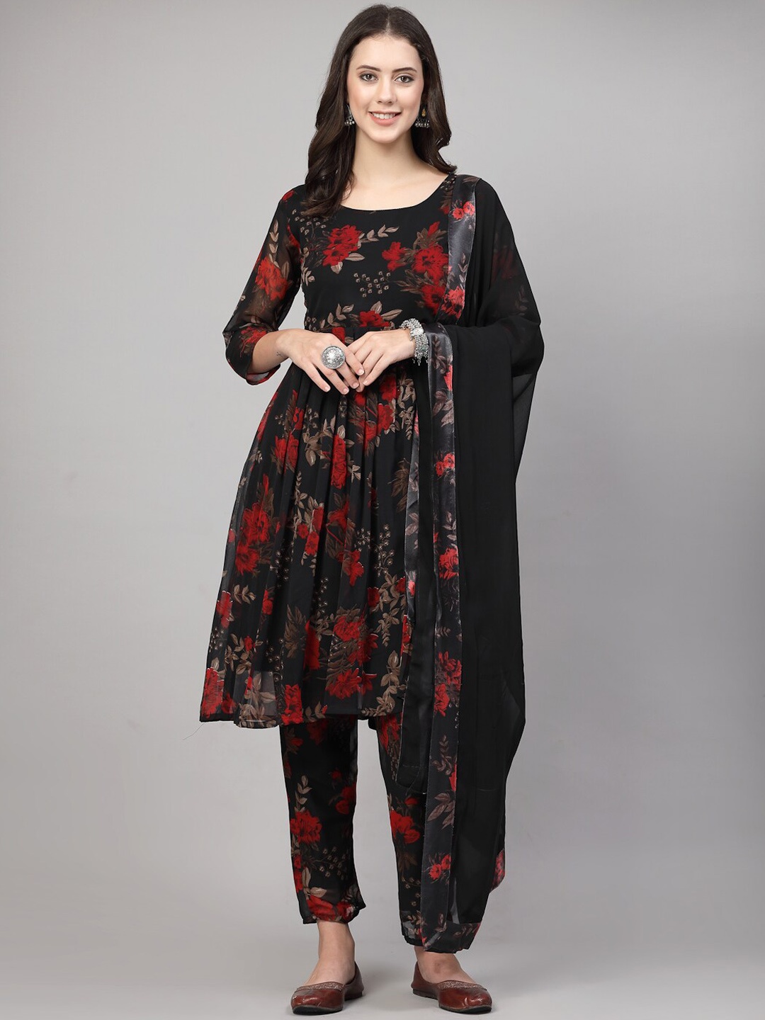 

BAESD Floral Printed Anarkali Kurta With Trousers & Dupatta, Black