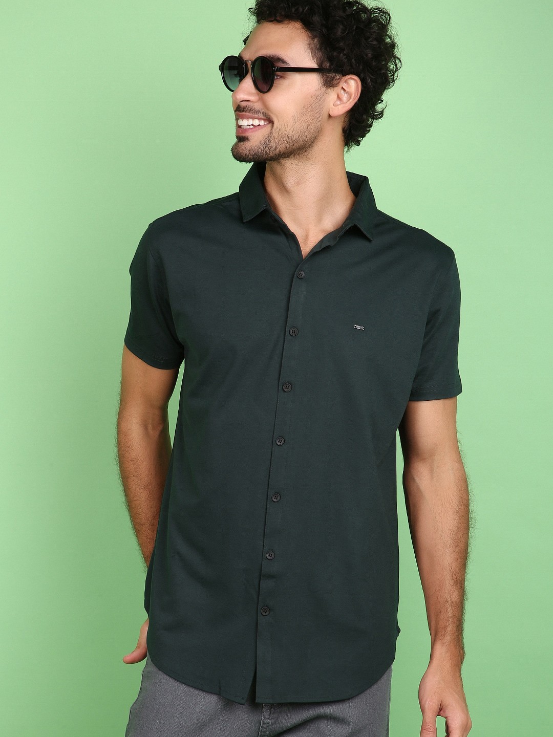 

V-Mart Polo Collar Short Sleeves Cotton T-shirt, Green