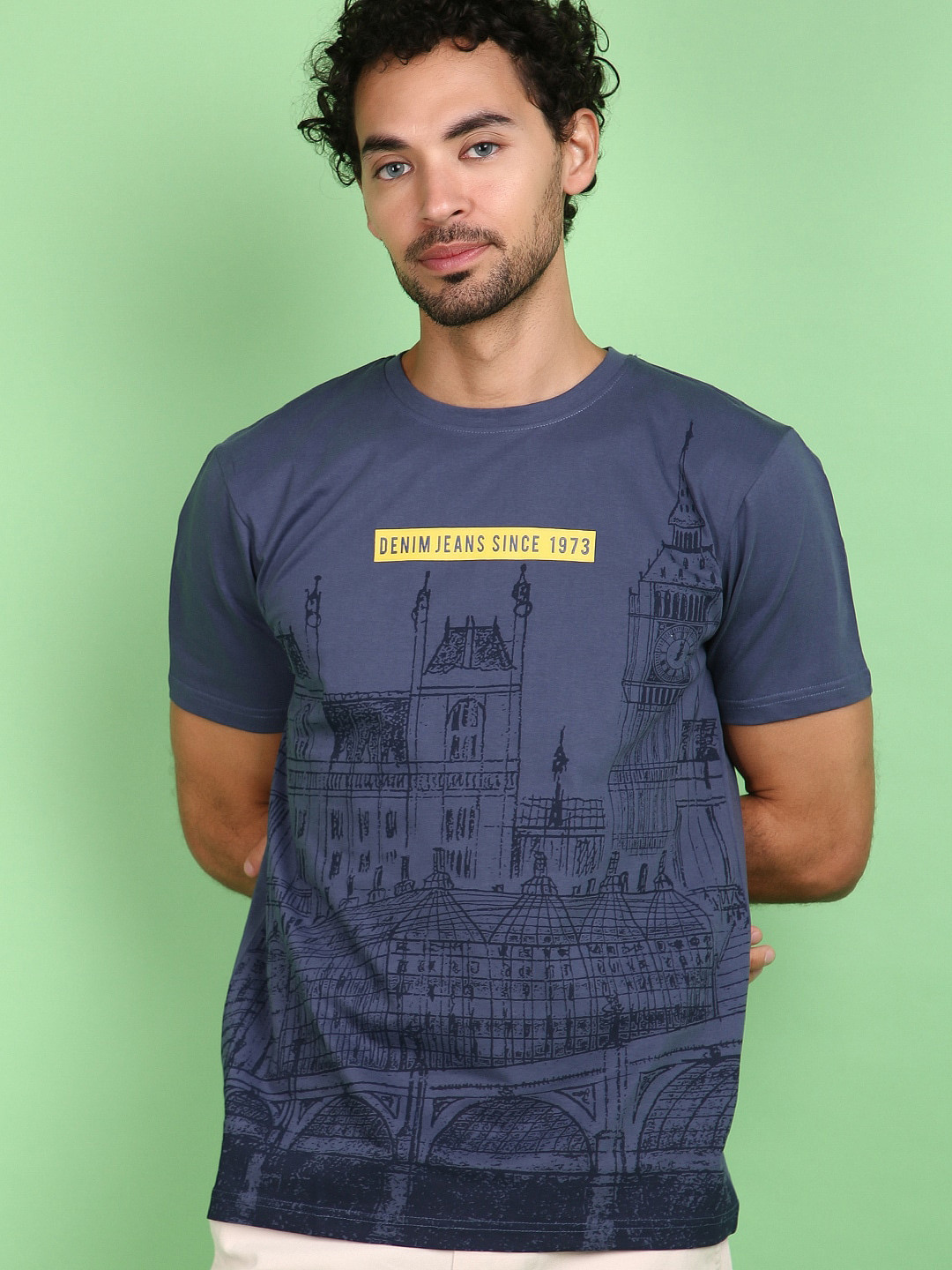 

V-Mart Graphic Printed Cotton Slim Fit T-shirt, Blue