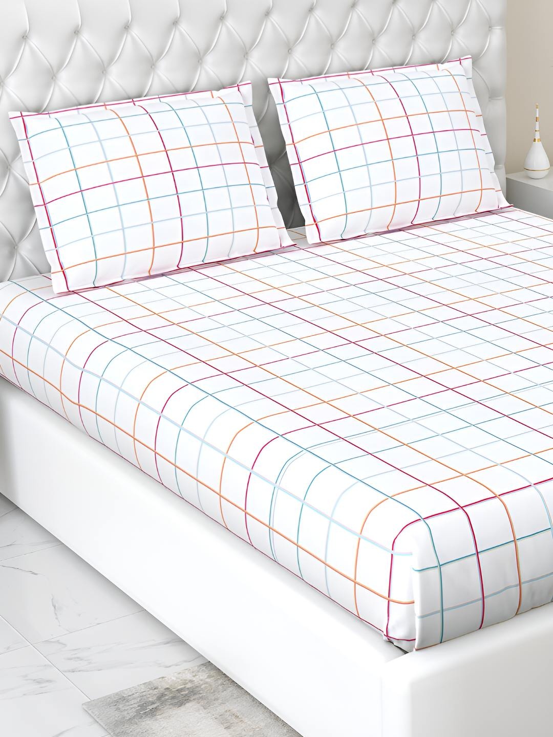 

haus & kinder White Geometric 186 TC Fitted Pure Cotton Queen Bedsheet & 2 Pillow Covers