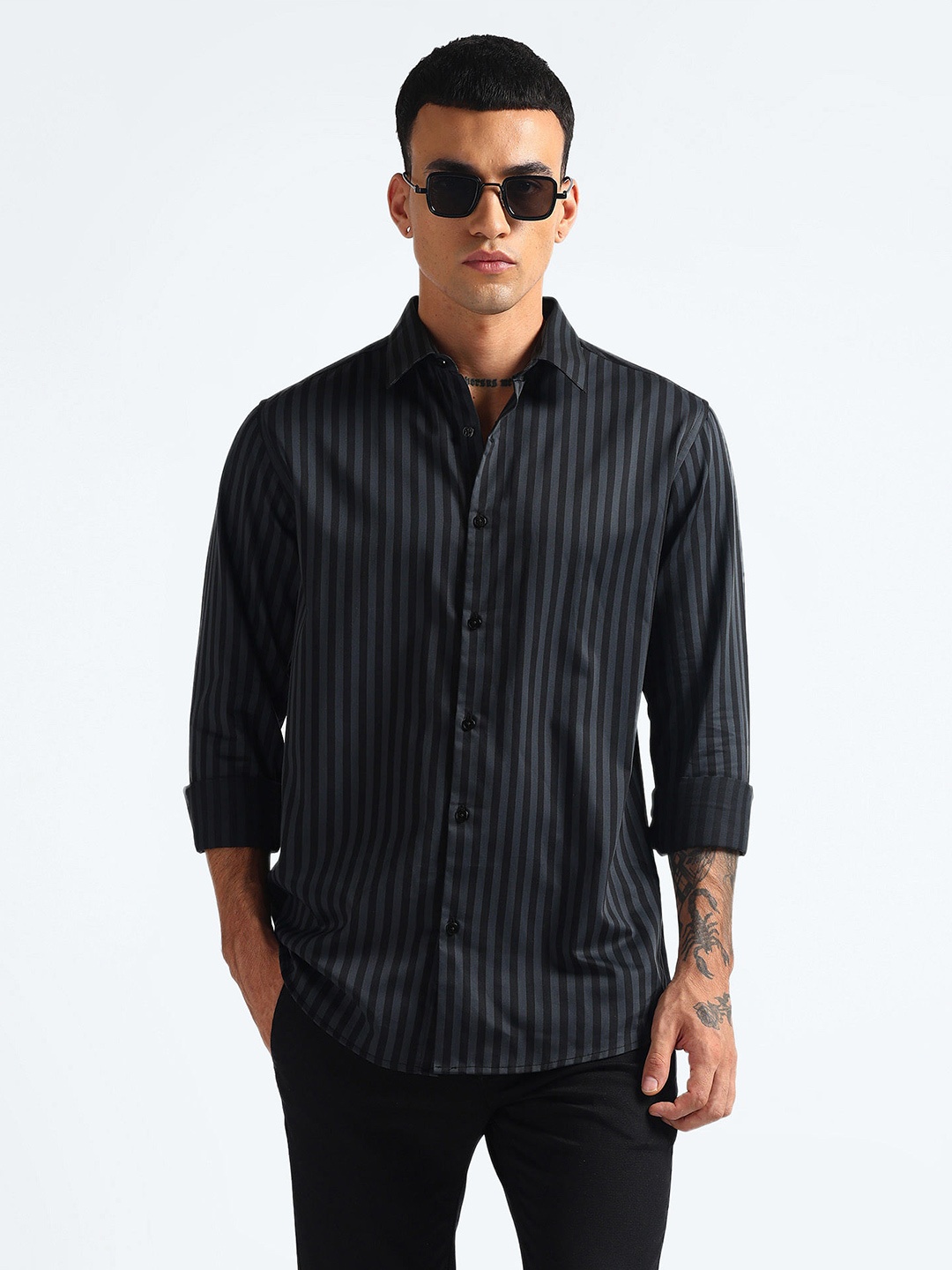 

Flying Machine Vertical Striped Spread Collar Slim Fit Cotton Casual Shirt, Grey