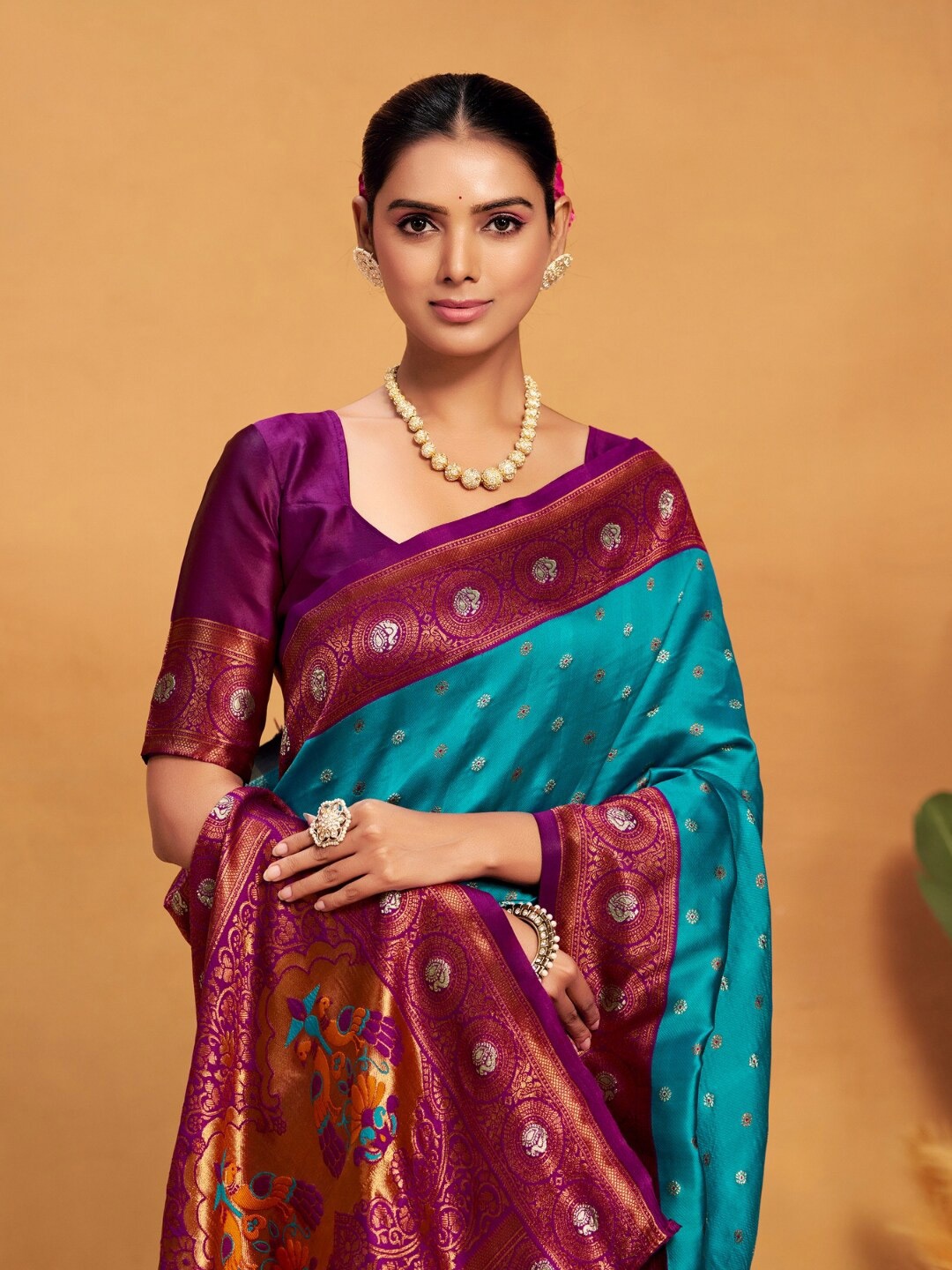 

Sangria Silk Blend Woven Paithani Saree with Blouse Piece, Blue