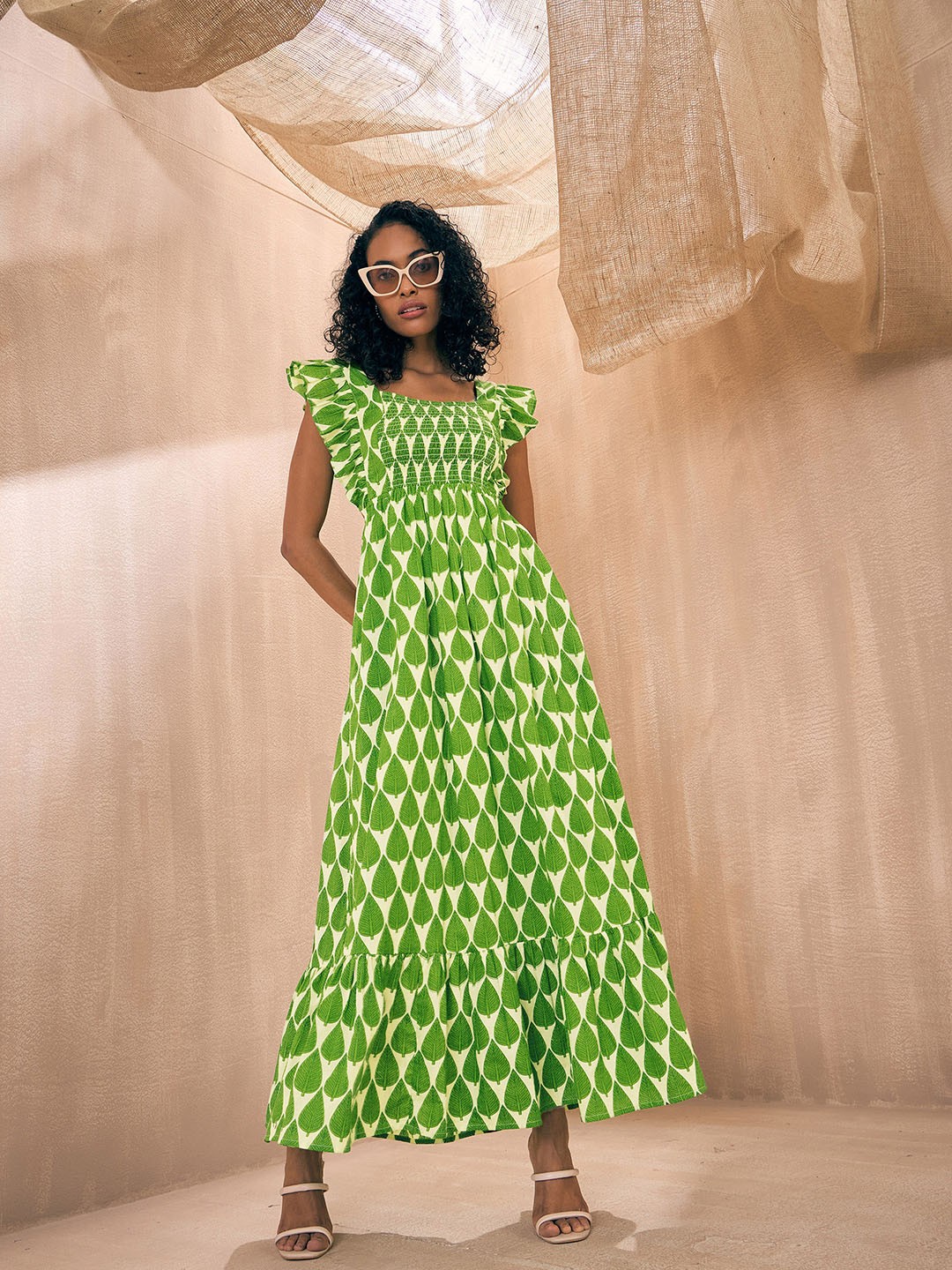 

Pink Paprika by SASSAFRAS Leaf Print Square Neck Tie-Ups Maxi Fit and Flare Dress, Green