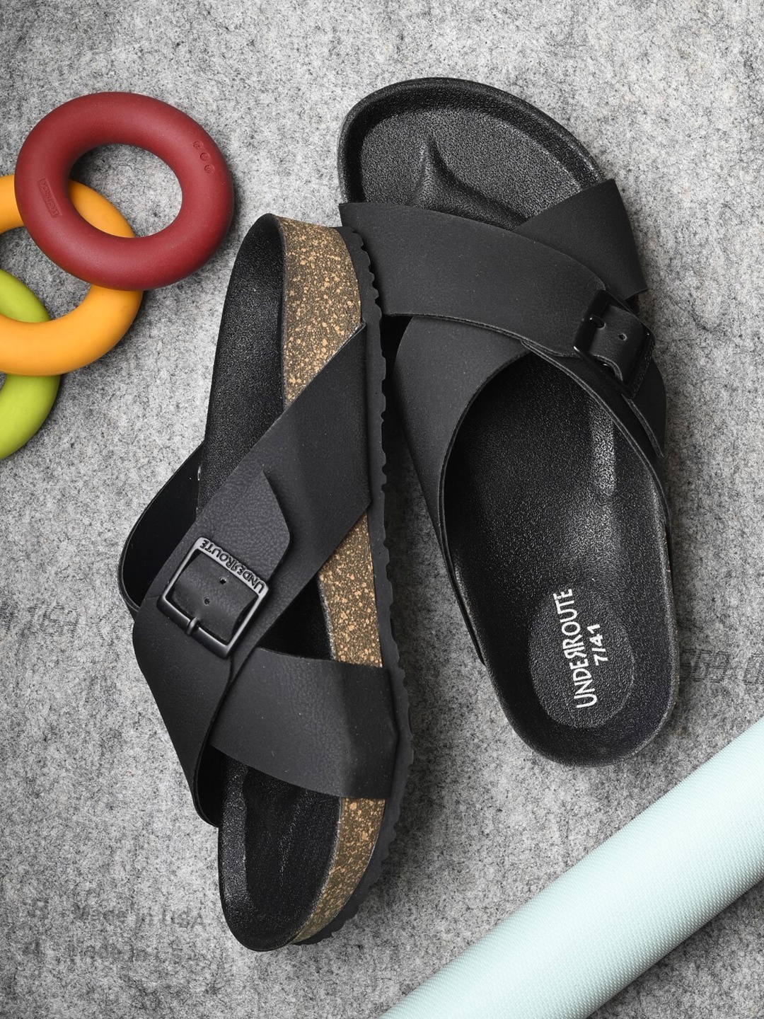

UNDERROUTE Men Comfort Sandals, Black