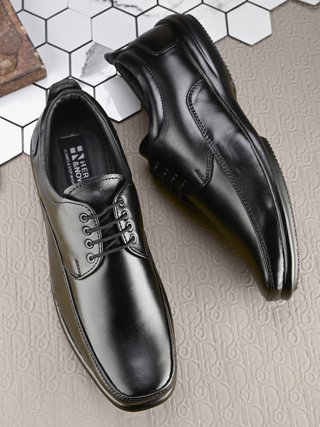 

HERE&NOW Men Black Round Toe Leather Formal Derbys