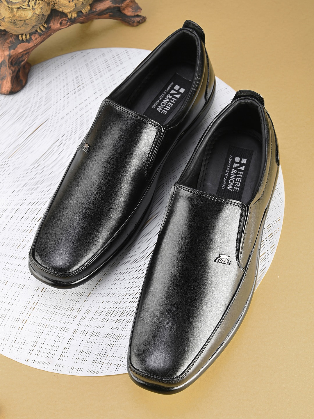 

HERE&NOW Men Black Round Toe Leather Formal Slip-On Shoe
