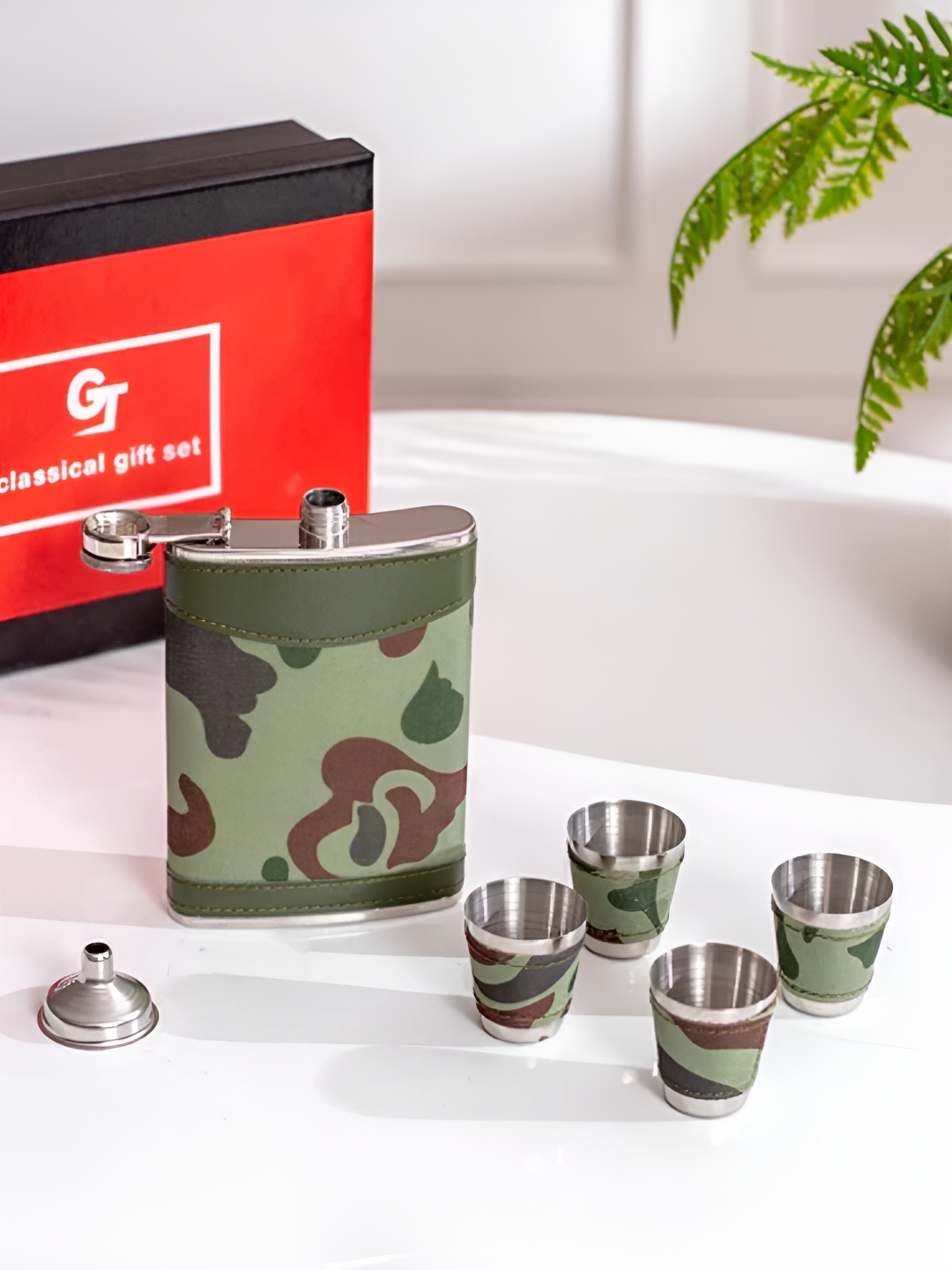 

THEDECORKART Stainless Steel Hip Flask Set With Funnel, Green