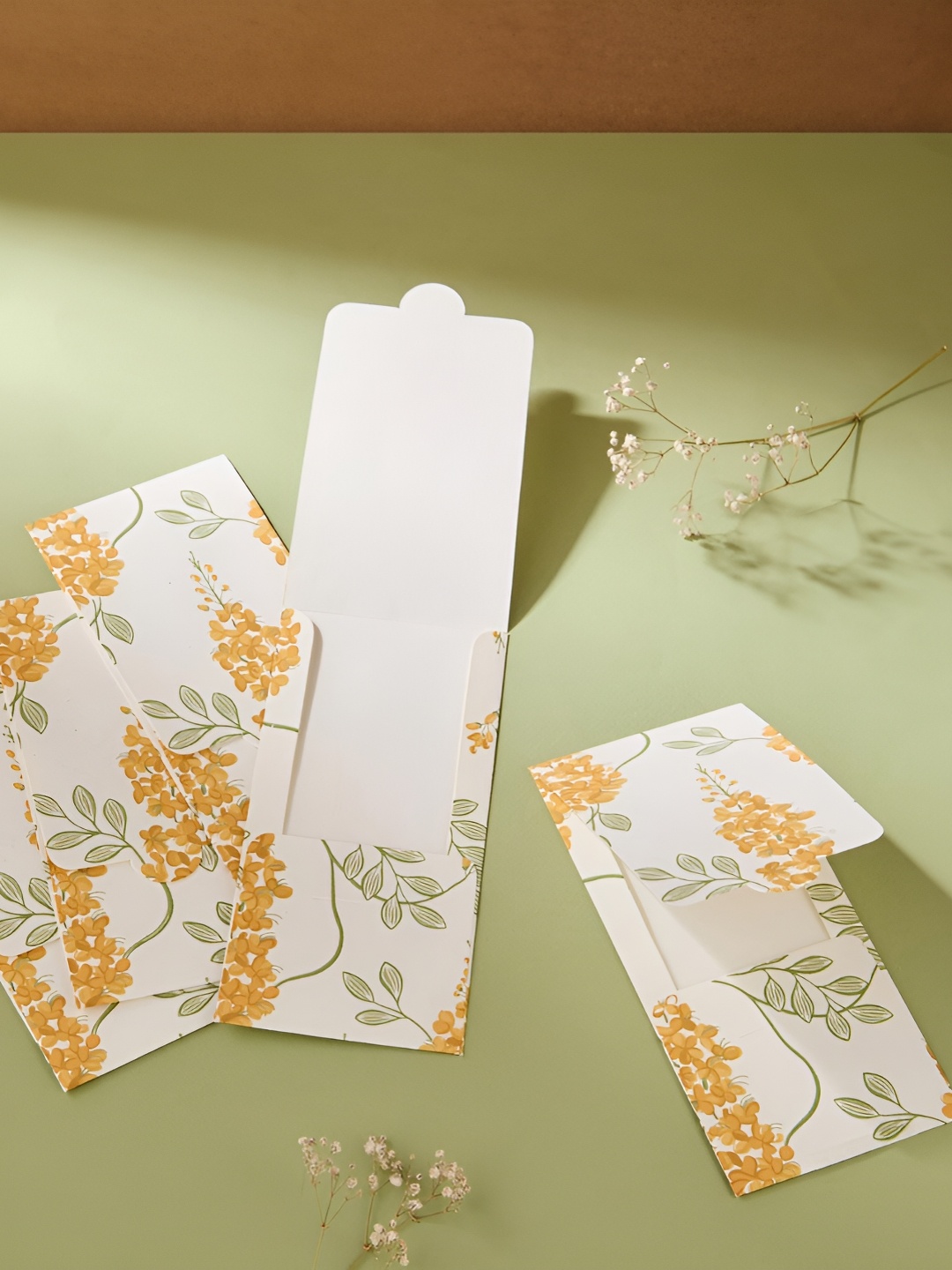 

Fabindia Yellow 5 Pieces Printed Paper Amaltas Envelope