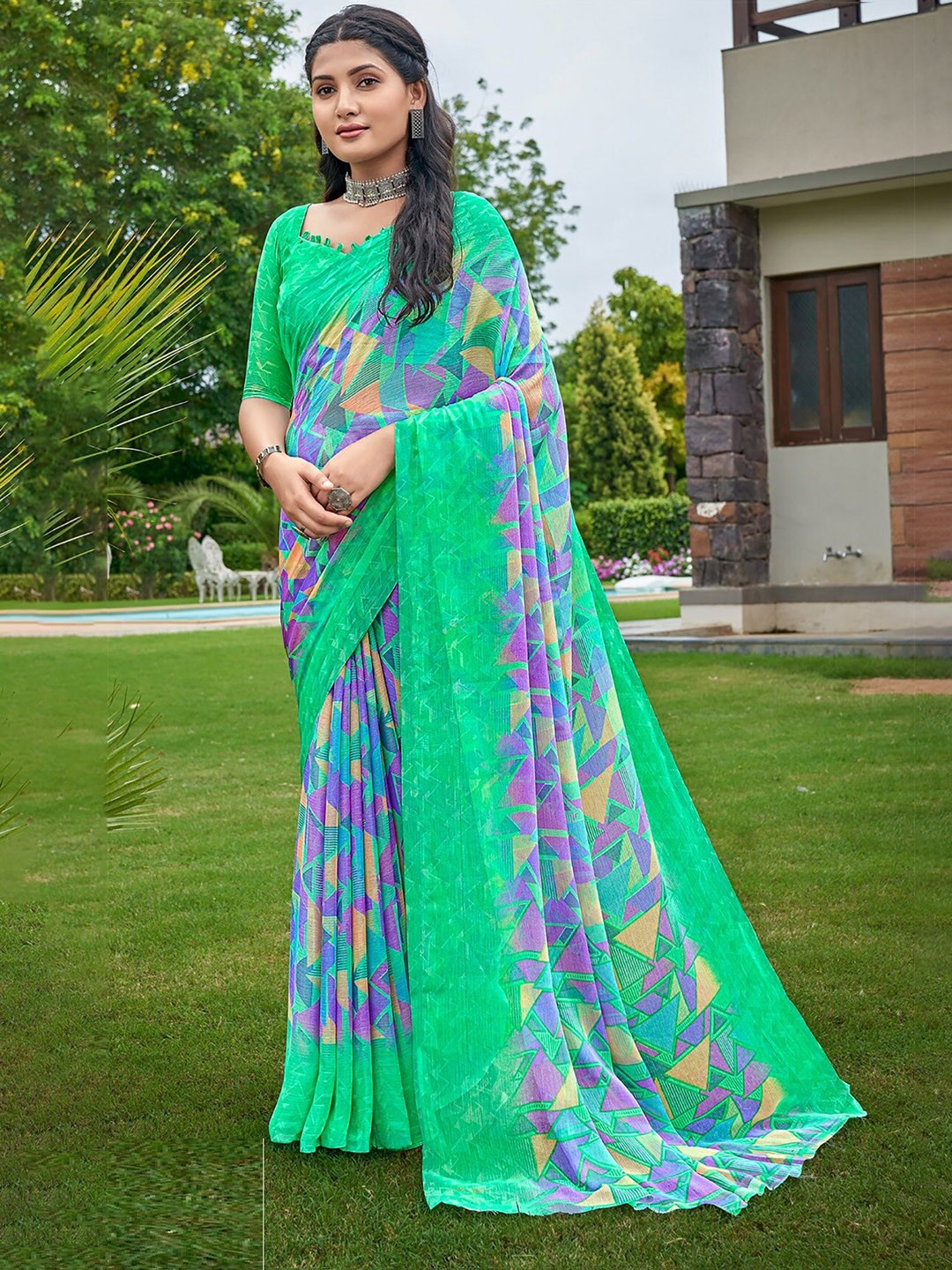 

Reboot Fashions Pure Chiffon Saree, Green