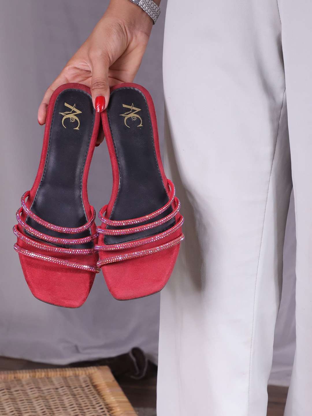 

Aarushi Chawla Open Toe Bling-Detail Flats, Maroon