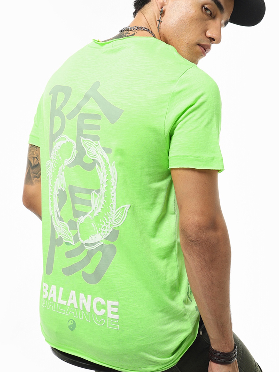 

Bewakoof Air 1.0 Men Green Balance Graphic Printed T-shirt