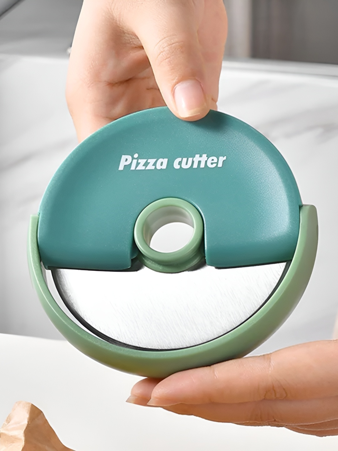 

THEDECORKART Green Round Pizza Cutter